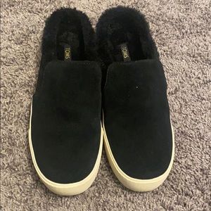 Black furry slip on Toms